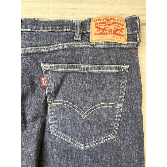 Levi's 541 Jeans Men's 42x32 Blue Denim Red Tab Athletic Taper Fit Dark‎ *see - Picture 2 of 7